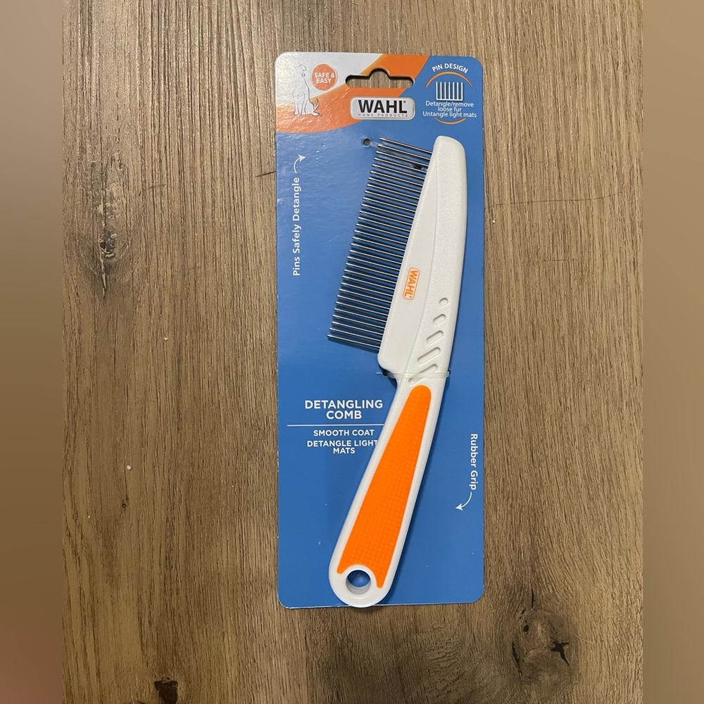 NWT Wahl detangling comb for dogs